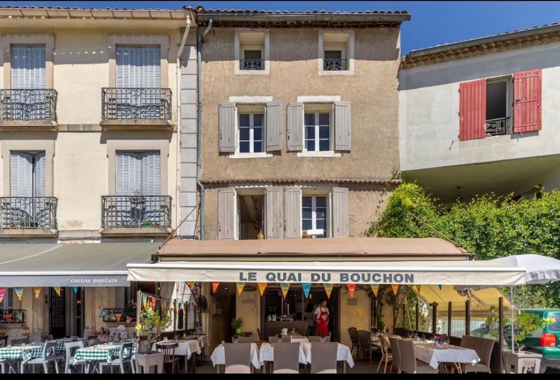 Апартаменты Douceur Sur La Sorgue Л'Иль-сюр-ла-Сорг Экстерьер фото